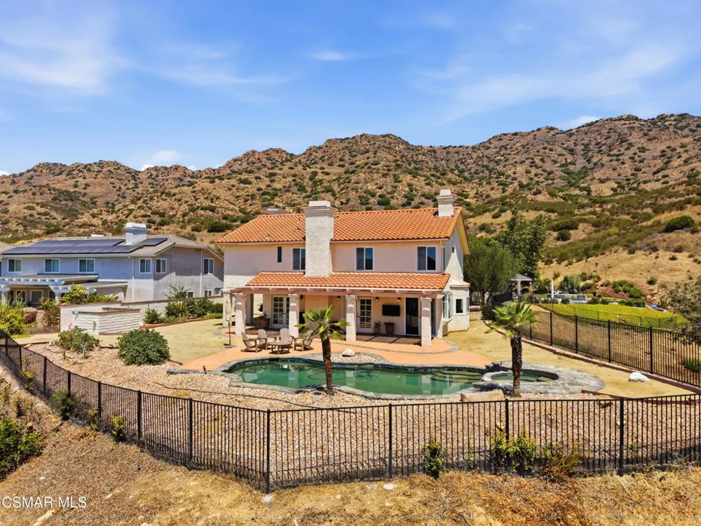 5180 Lafitte Drive Oak Park, CA 91377