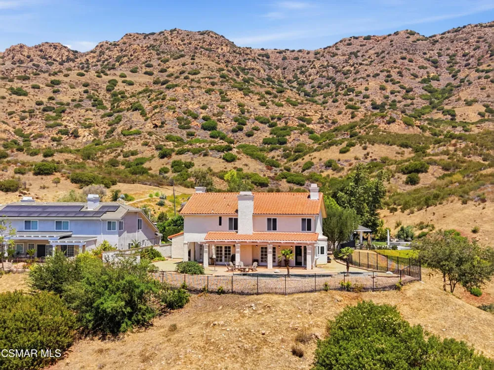 5180 Lafitte Drive Oak Park, CA 91377