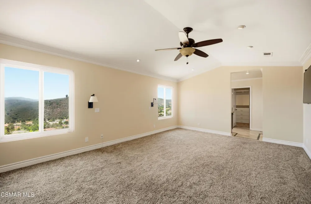 5180 Lafitte Drive Oak Park, CA 91377