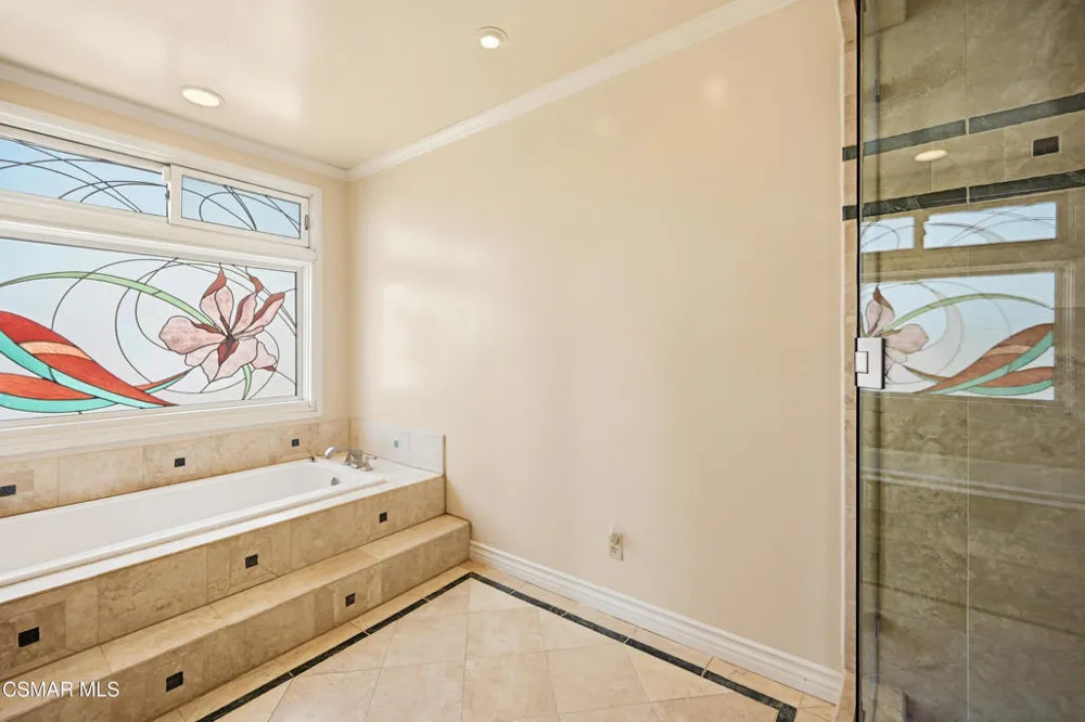 5180 Lafitte Drive Oak Park, CA 91377