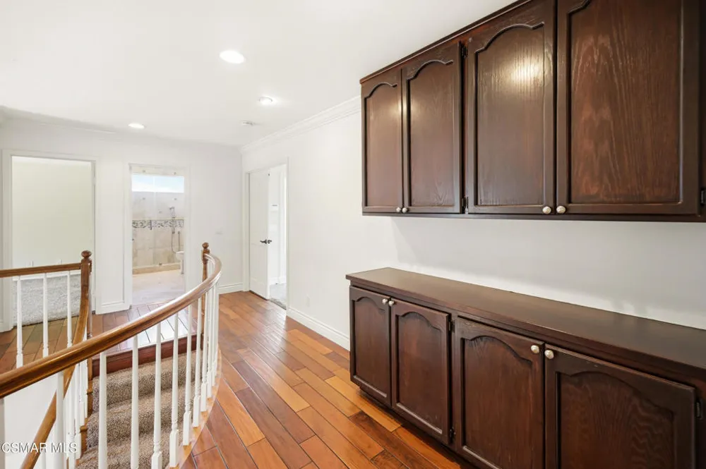 5180 Lafitte Drive Oak Park, CA 91377