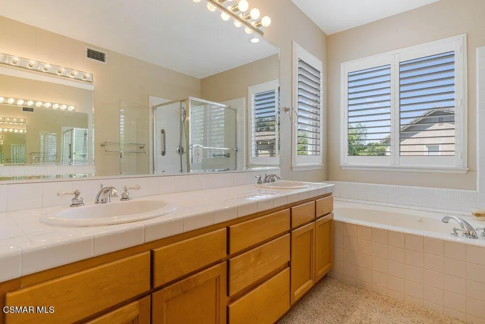 2609 Capella Way Thousand Oaks, CA 91362