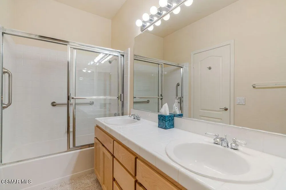 2609 Capella Way Thousand Oaks, CA 91362