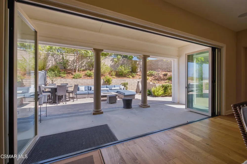 138 Mayflower Street Thousand Oaks, CA 91360