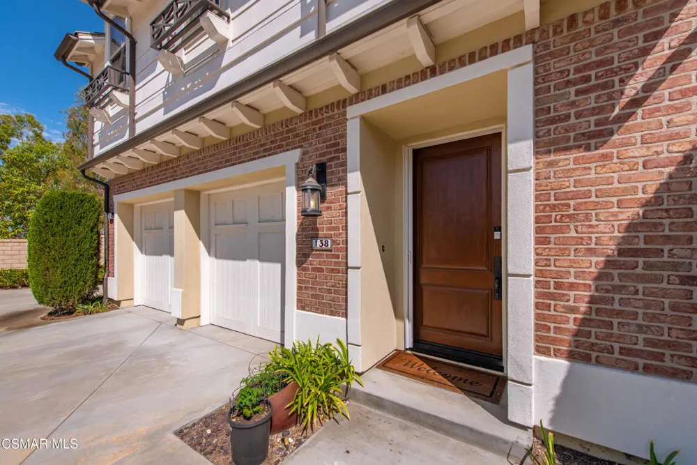 138 Mayflower Street Thousand Oaks, CA 91360