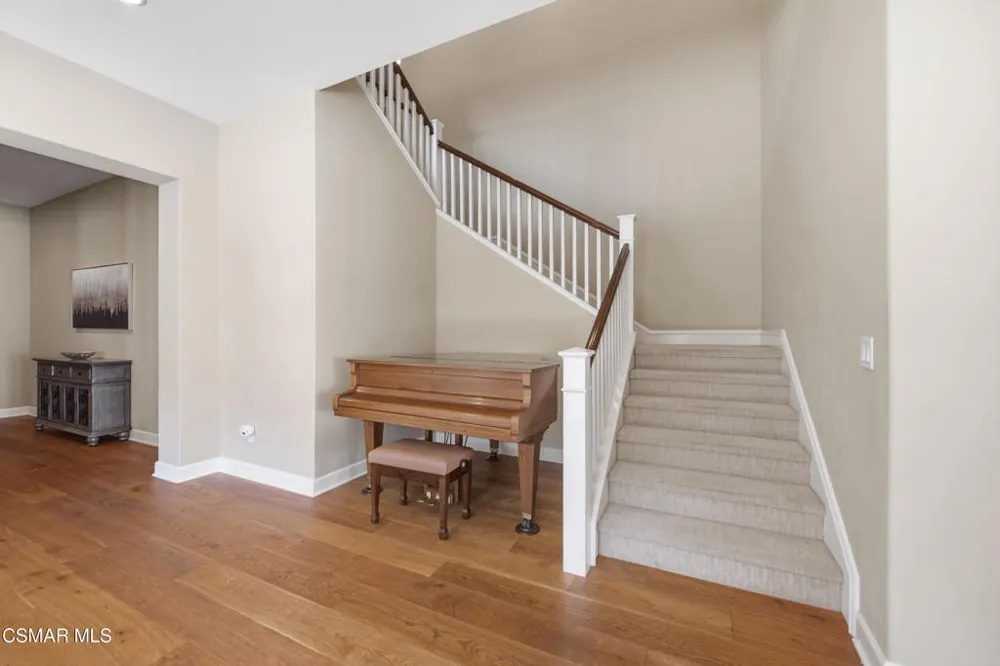 138 Mayflower Street Thousand Oaks, CA 91360