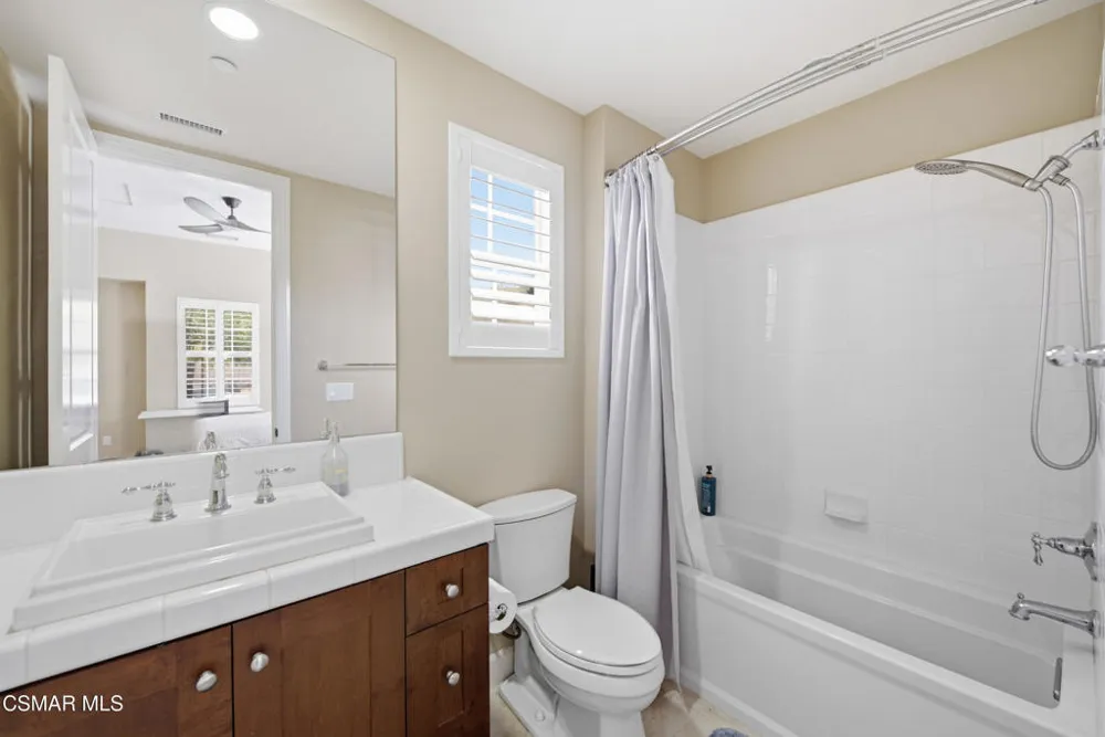 138 Mayflower Street Thousand Oaks, CA 91360
