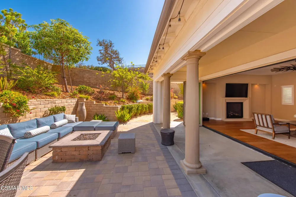 138 Mayflower Street Thousand Oaks, CA 91360