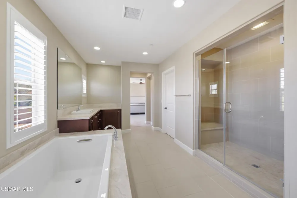 138 Mayflower Street Thousand Oaks, CA 91360
