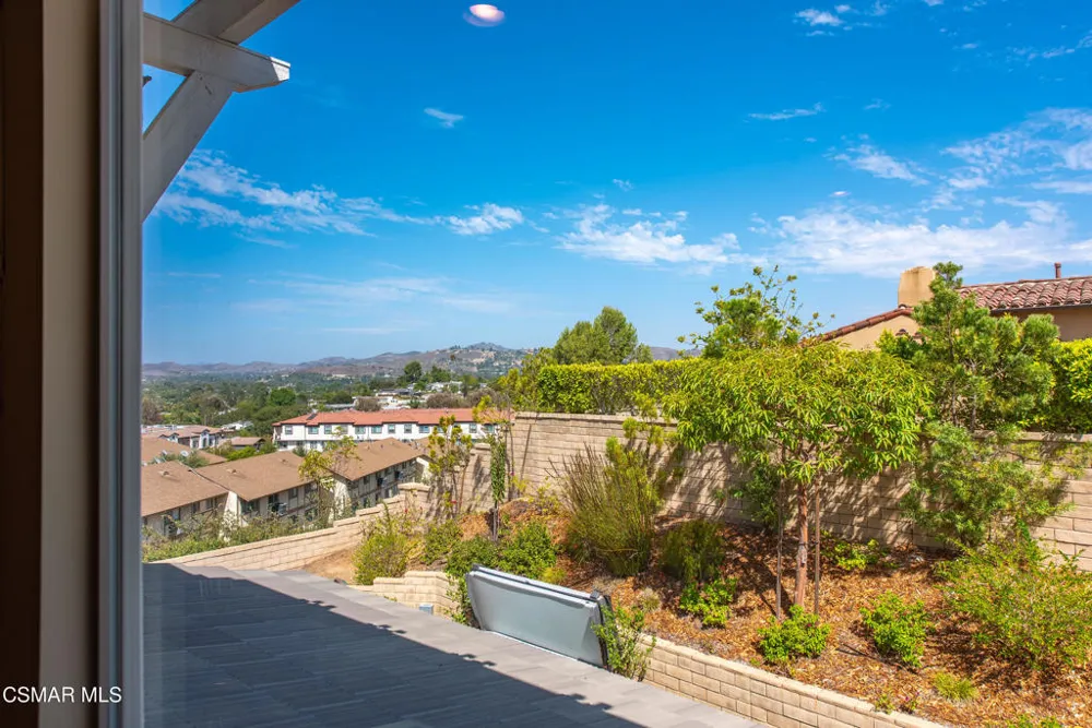 138 Mayflower Street Thousand Oaks, CA 91360