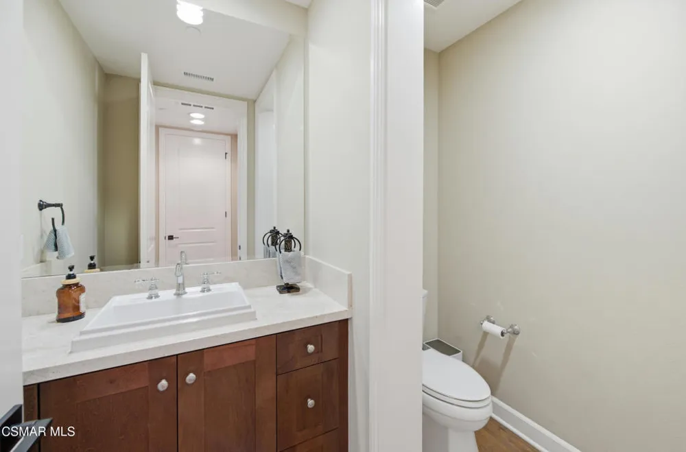 138 Mayflower Street Thousand Oaks, CA 91360