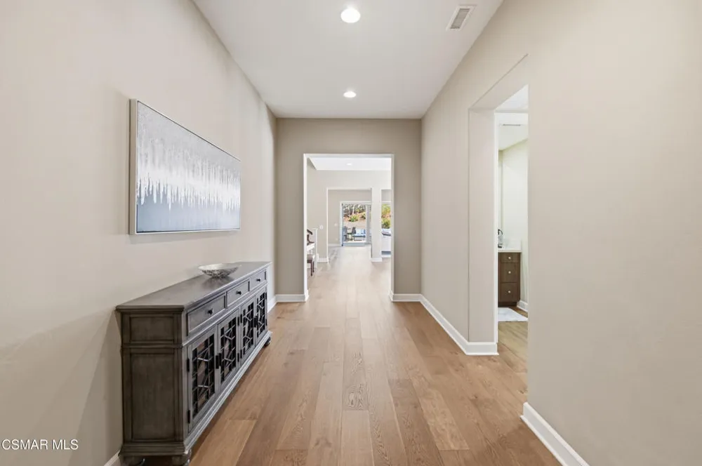 138 Mayflower Street Thousand Oaks, CA 91360