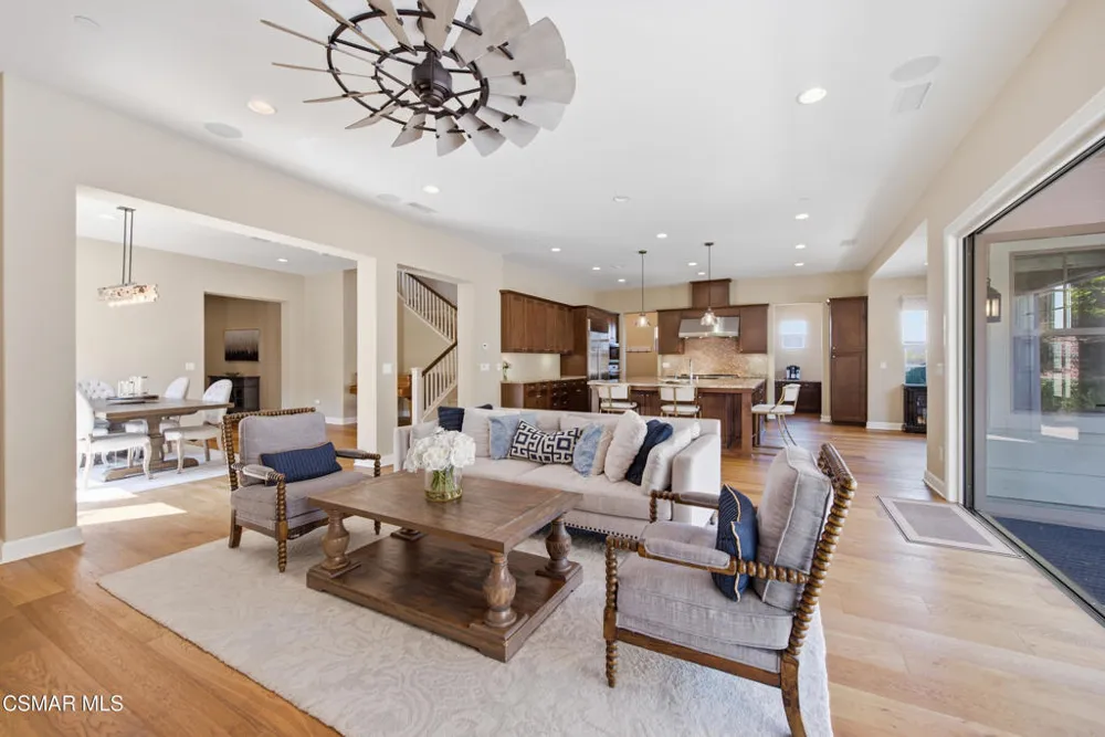 138 Mayflower Street Thousand Oaks, CA 91360