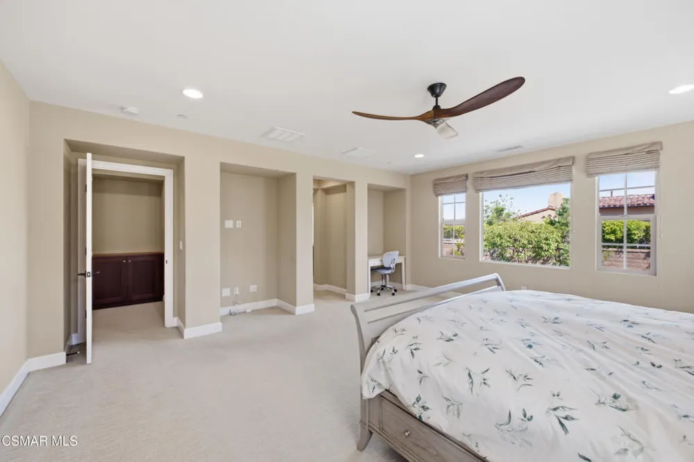 138 Mayflower Street Thousand Oaks, CA 91360