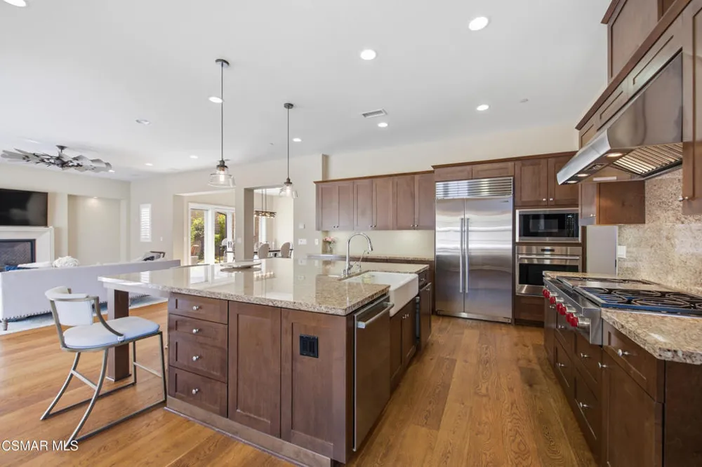 138 Mayflower Street Thousand Oaks, CA 91360