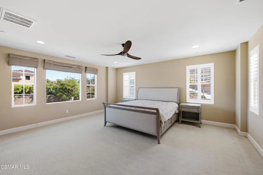 138 Mayflower Street Thousand Oaks, CA 91360