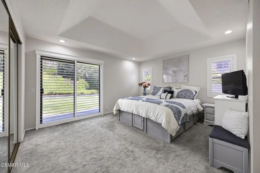 3995 Santa Tomas Place Newbury Park, CA 91320