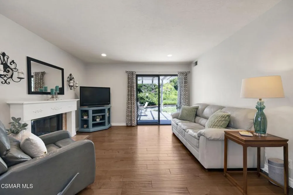 3995 Santa Tomas Place Newbury Park, CA 91320
