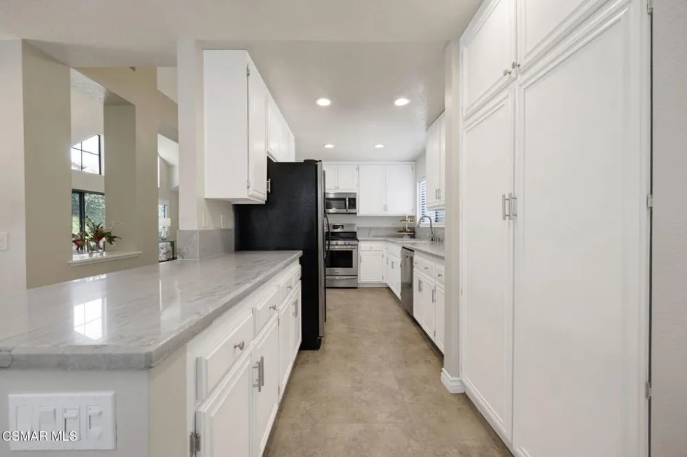 3995 Santa Tomas Place Newbury Park, CA 91320