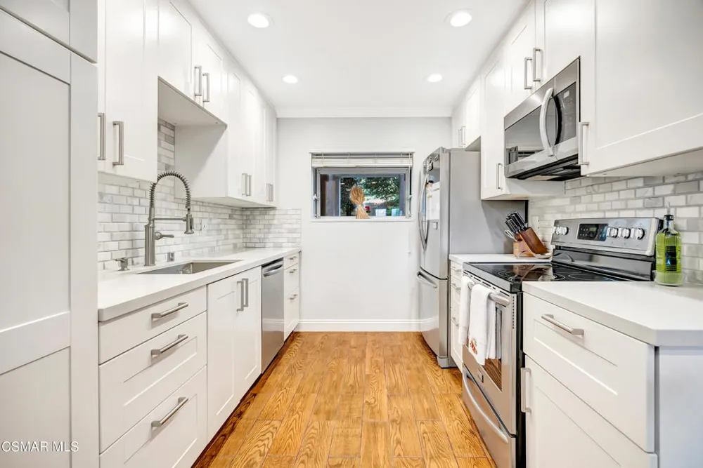 2623 Antonio Drive #106 Camarillo, CA 93010