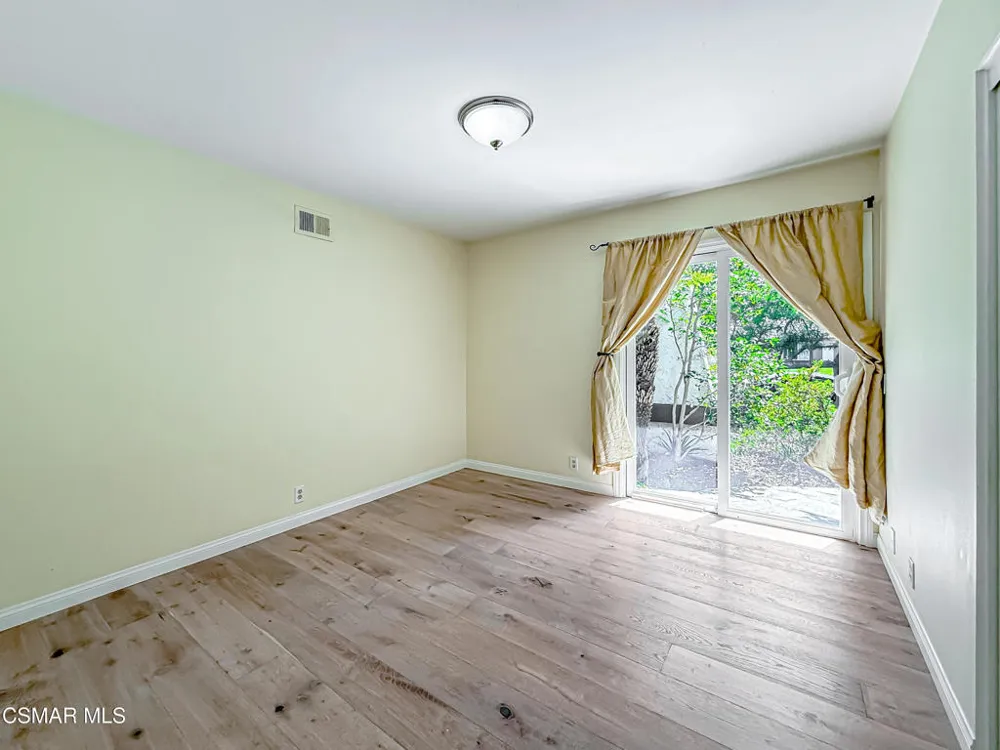 360 Greenmeadow Avenue Newbury Park, CA 91320