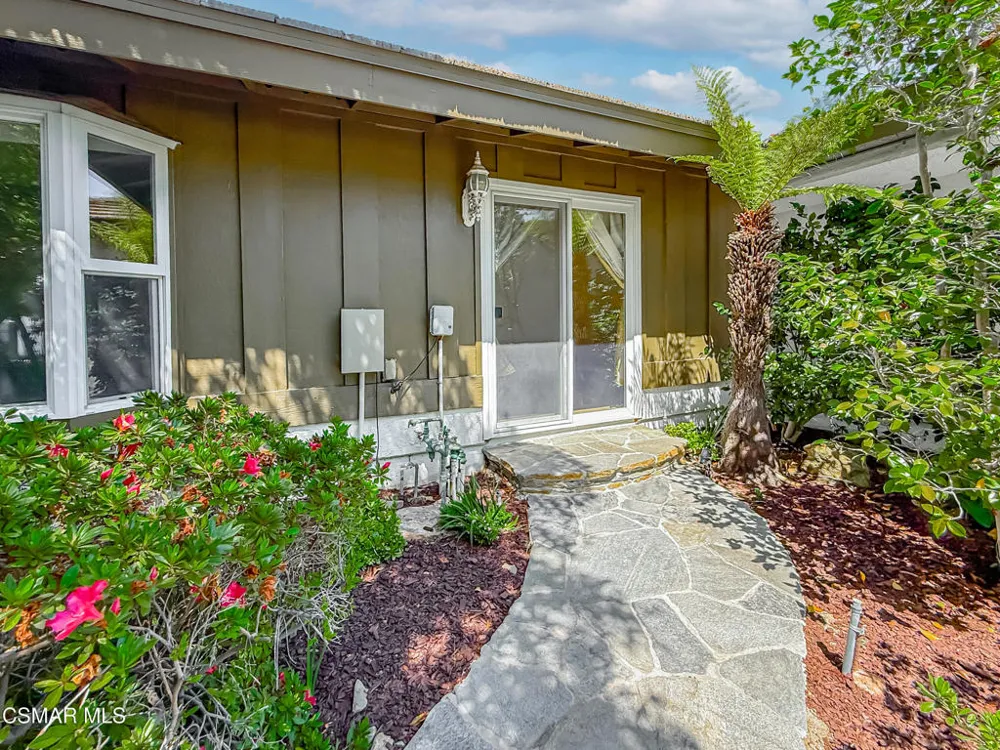 360 Greenmeadow Avenue Newbury Park, CA 91320