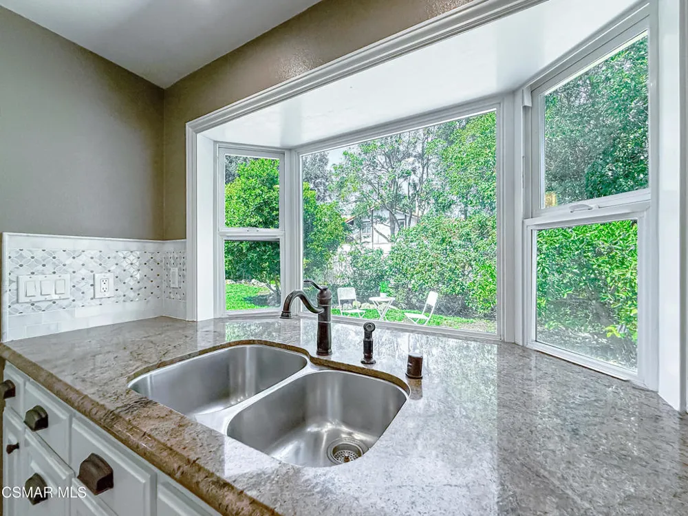 360 Greenmeadow Avenue Newbury Park, CA 91320