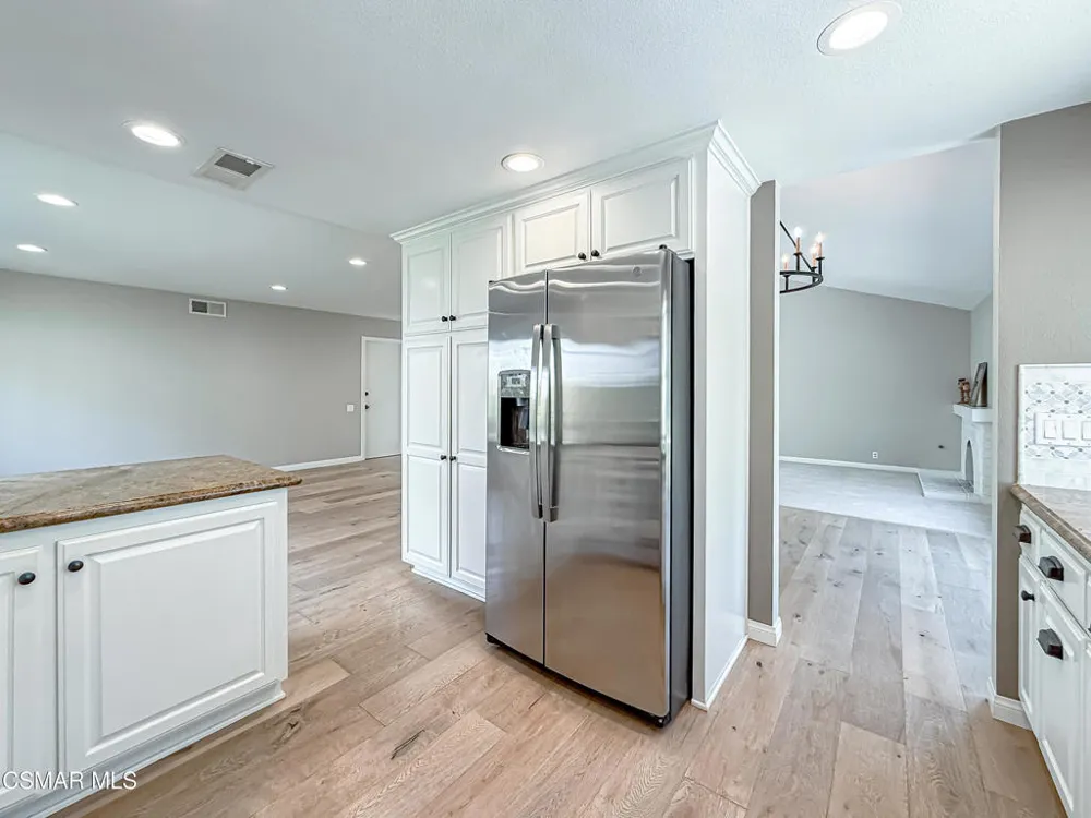 360 Greenmeadow Avenue Newbury Park, CA 91320