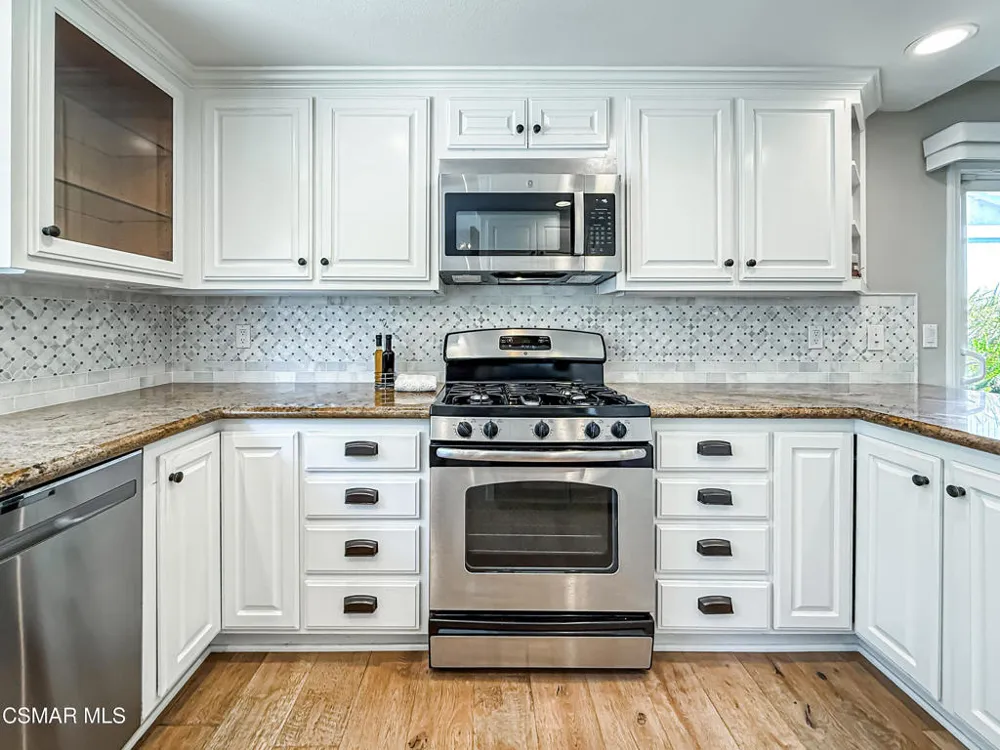 360 Greenmeadow Avenue Newbury Park, CA 91320