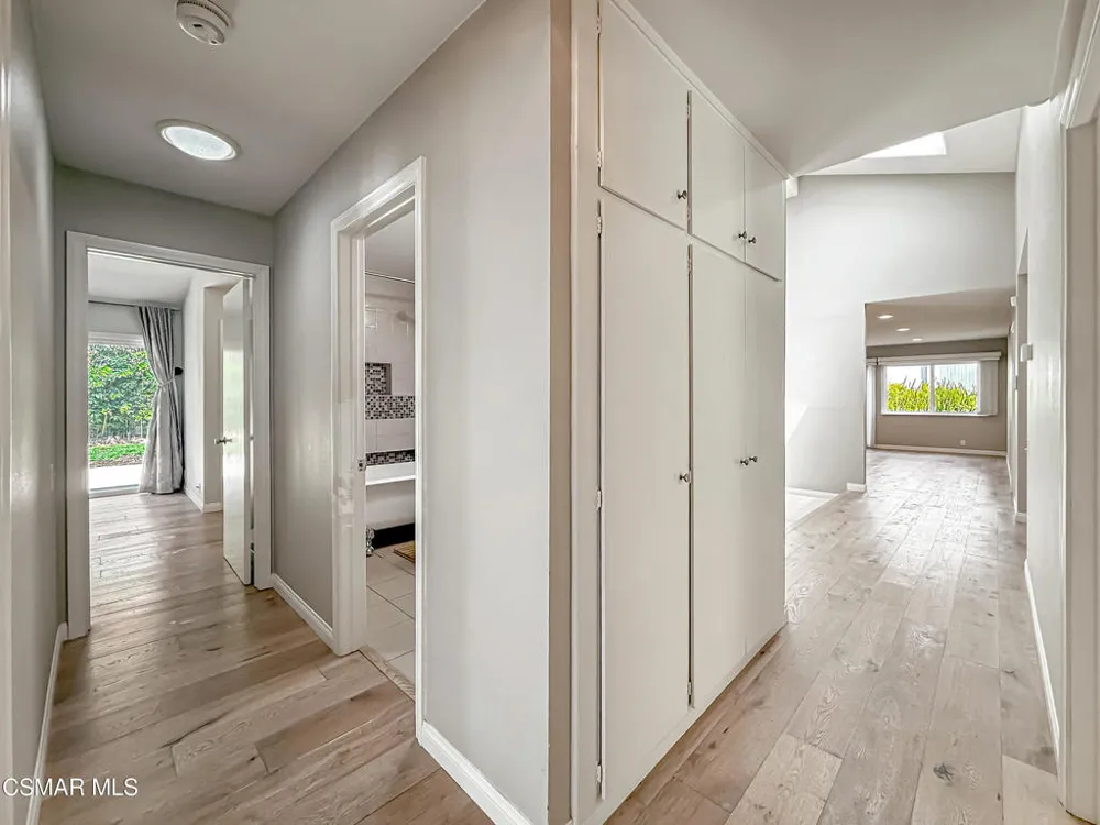 360 Greenmeadow Avenue Newbury Park, CA 91320