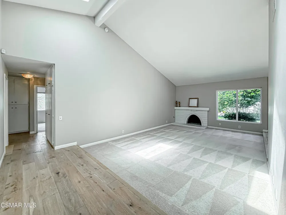 360 Greenmeadow Avenue Newbury Park, CA 91320