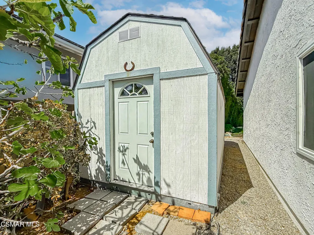 360 Greenmeadow Avenue Newbury Park, CA 91320