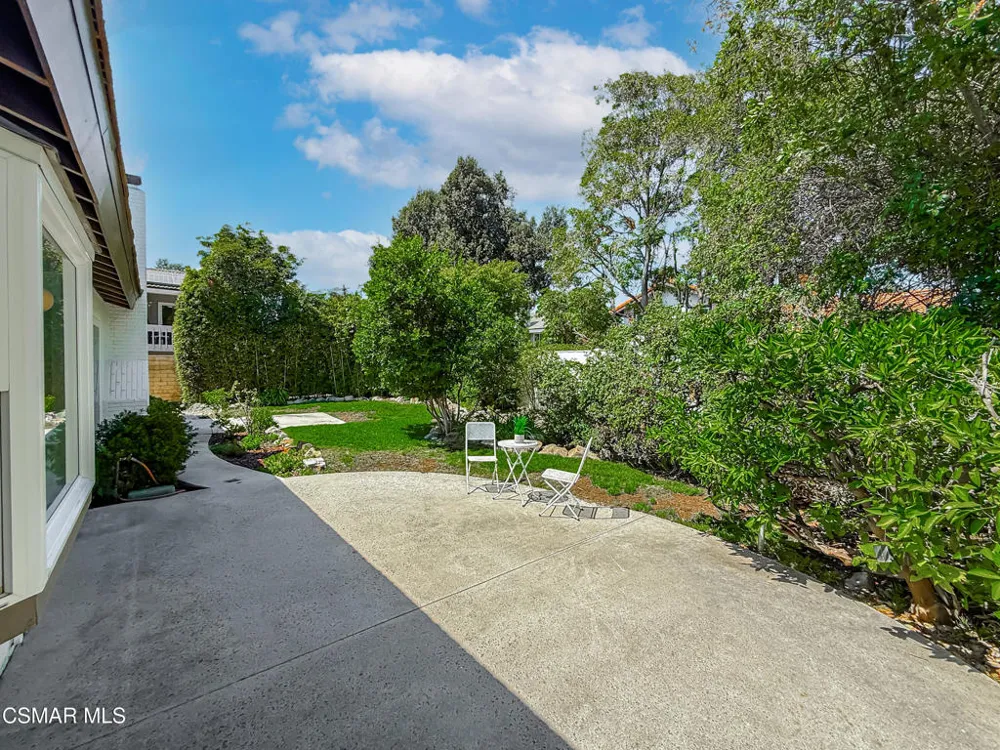 360 Greenmeadow Avenue Newbury Park, CA 91320