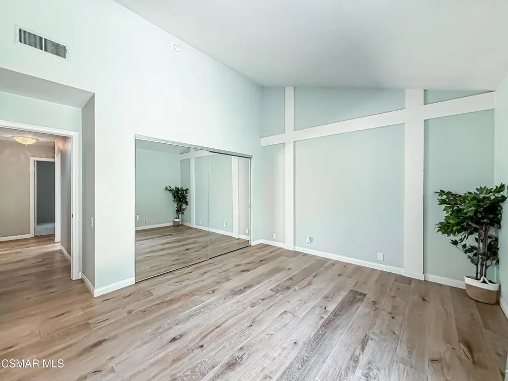 360 Greenmeadow Avenue Newbury Park, CA 91320