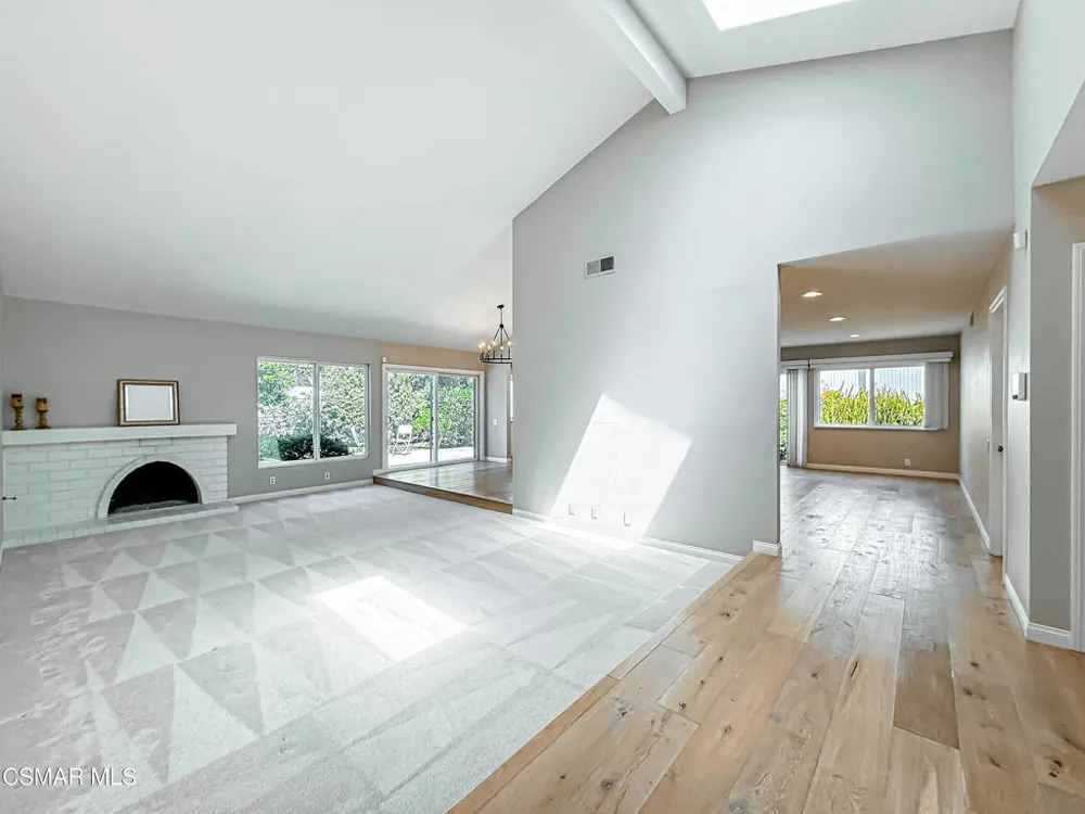 360 Greenmeadow Avenue Newbury Park, CA 91320