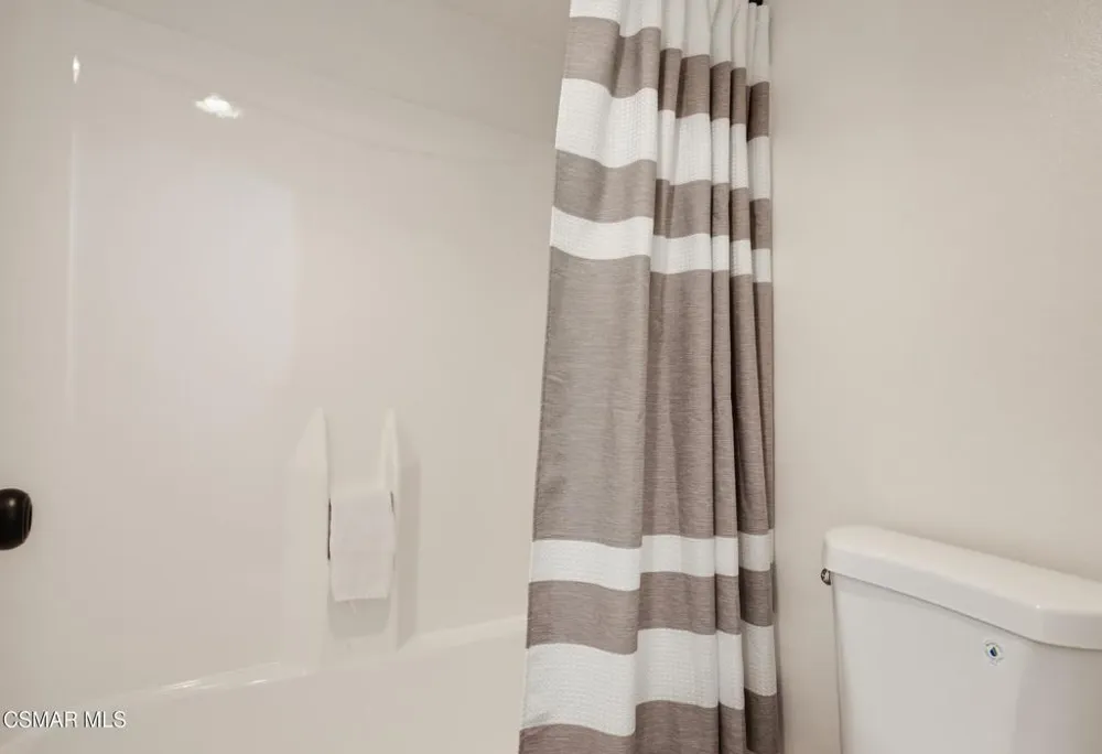 291 Sequoia Court #34 Thousand Oaks, CA 91360