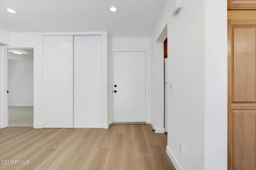 291 Sequoia Court #34 Thousand Oaks, CA 91360