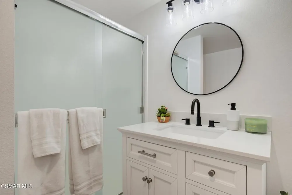 291 Sequoia Court #34 Thousand Oaks, CA 91360