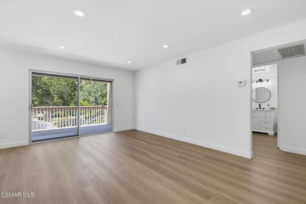 291 Sequoia Court #34 Thousand Oaks, CA 91360