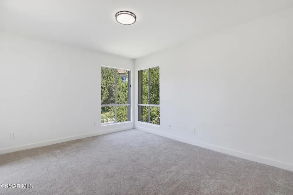 291 Sequoia Court #34 Thousand Oaks, CA 91360