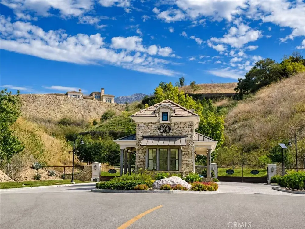 1618 Brasada Lane San Dimas, CA 91773