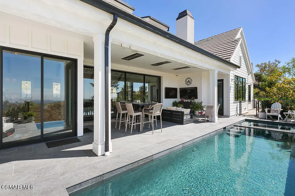 2431 Sapra Street Thousand Oaks, CA 91362