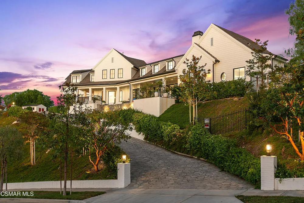2431 Sapra Street Thousand Oaks, CA 91362
