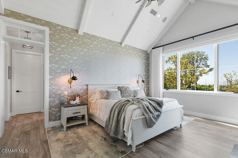 2431 Sapra Street Thousand Oaks, CA 91362