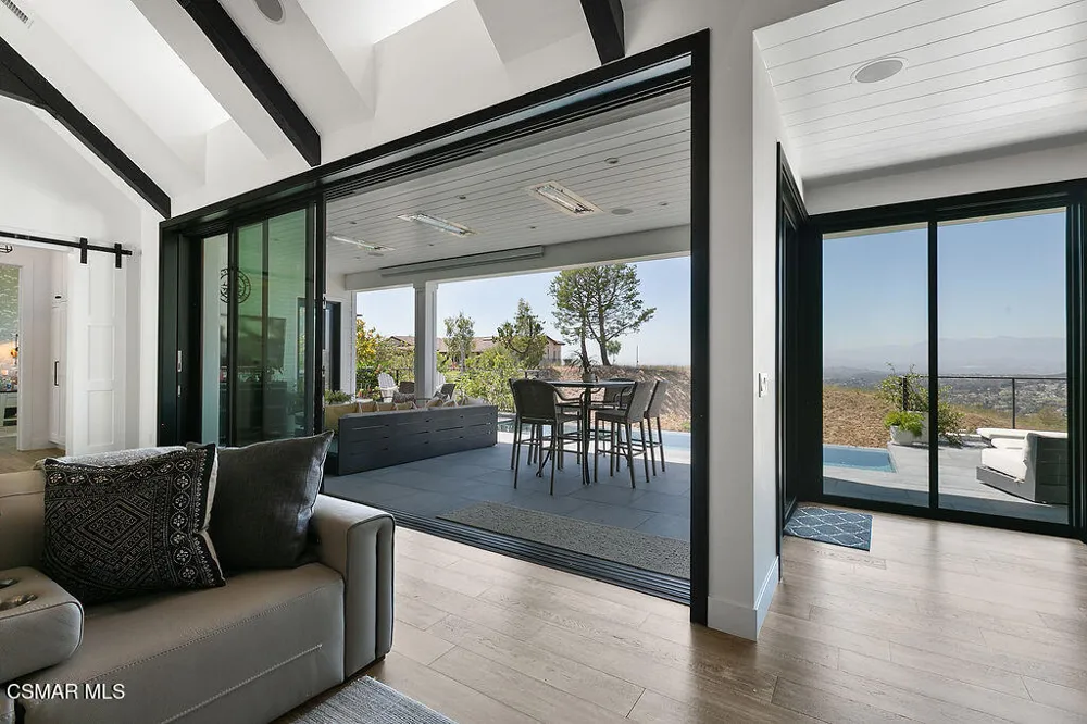2431 Sapra Street Thousand Oaks, CA 91362