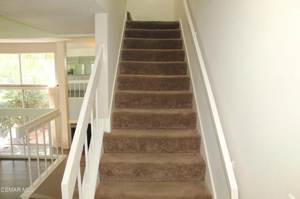 6254 Shoup Avenue #1/2 Woodland Hills, CA 91367