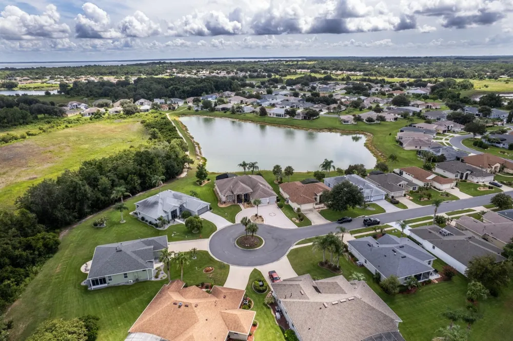 27028 OLD ENGLISH COURT Leesburg, FL 34748