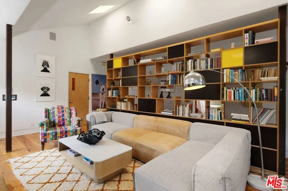2320 Walnut Avenue Venice, CA 90291