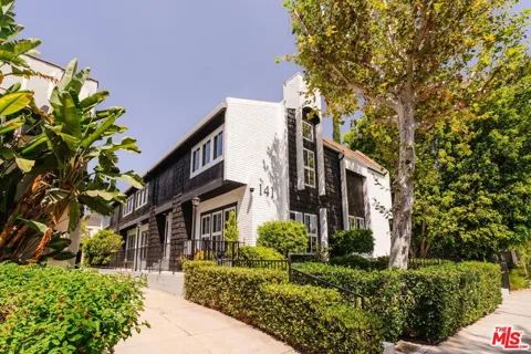 141 Clark Drive #2