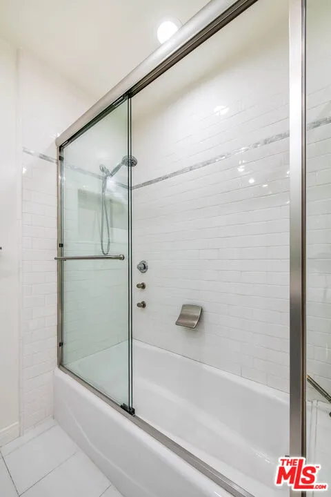 3115 Dona Susana Drive Studio City, CA 91604